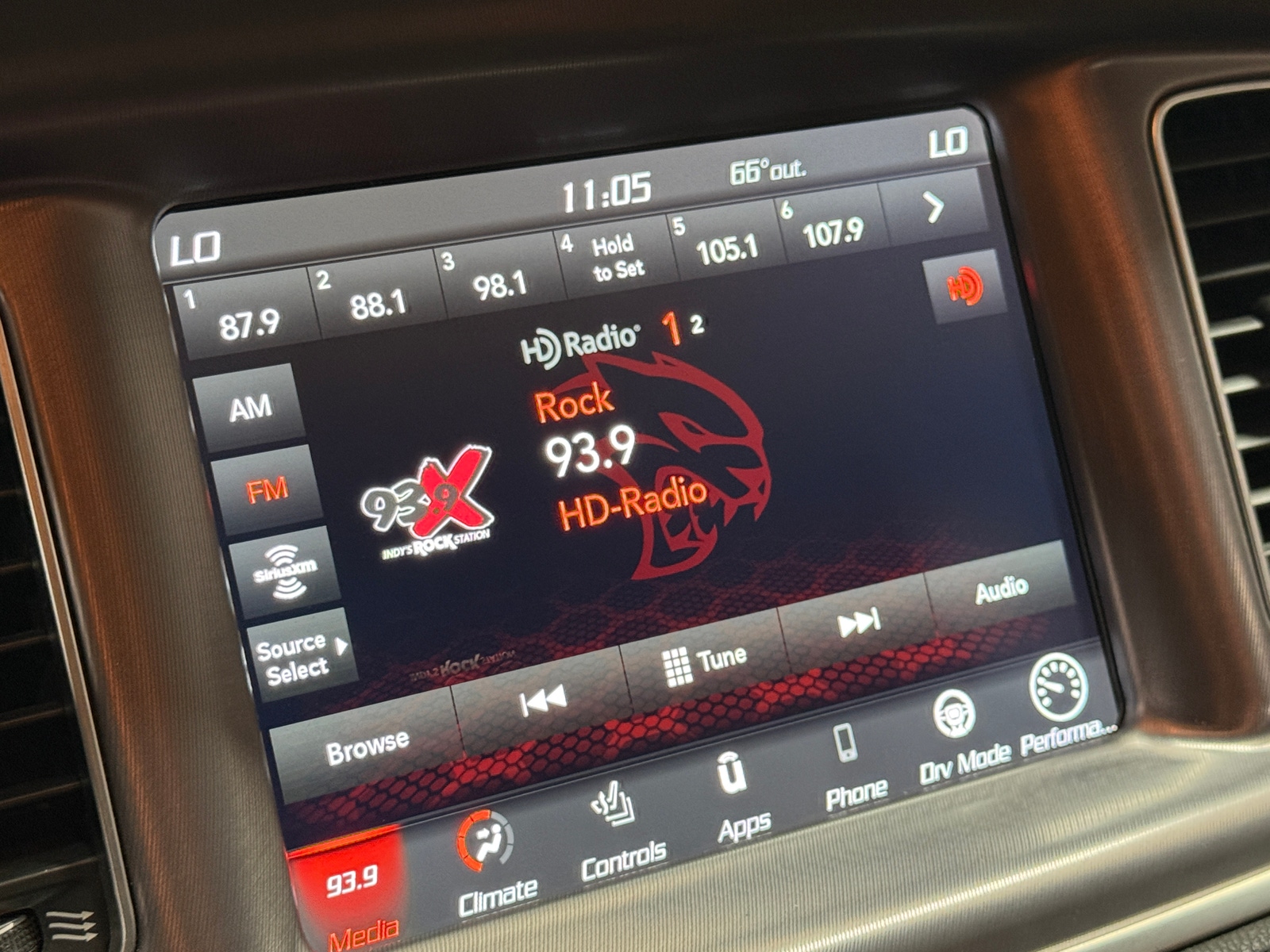 Thumbnail: 2020 Dodge Charger - 4