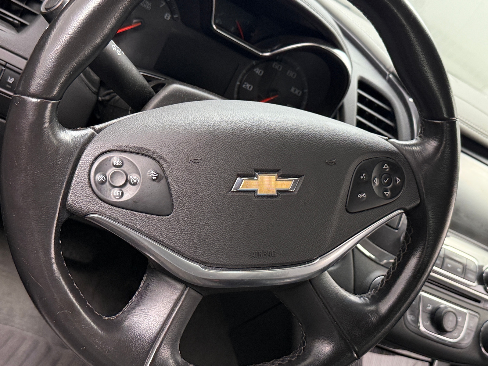 Thumbnail: 2017 Chevrolet Impala - 4