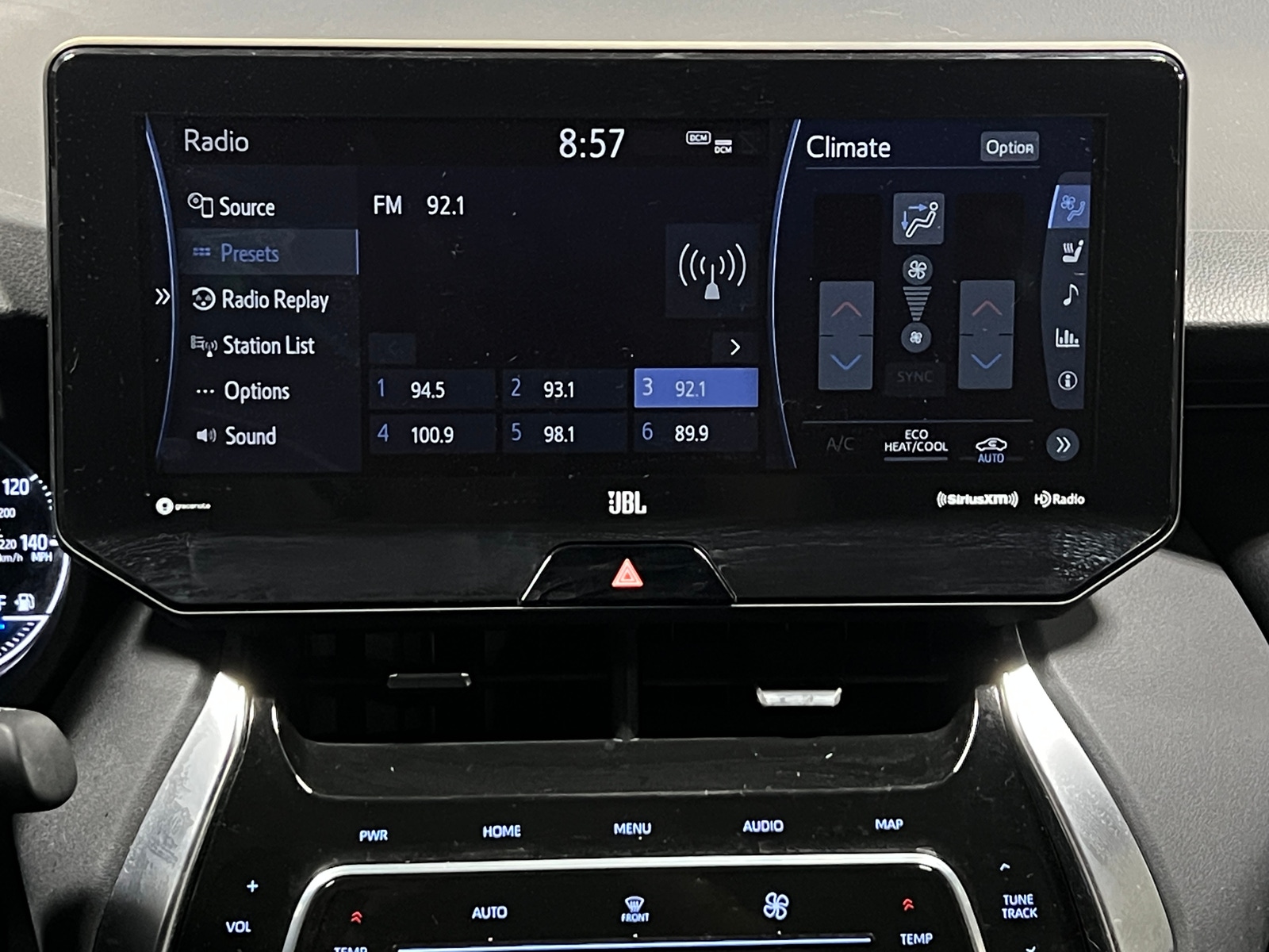 Thumbnail: 2021 Toyota Venza - 3
