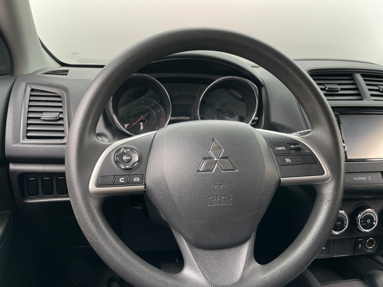 Thumbnail: 2019 Mitsubishi Outlander Sport - 5