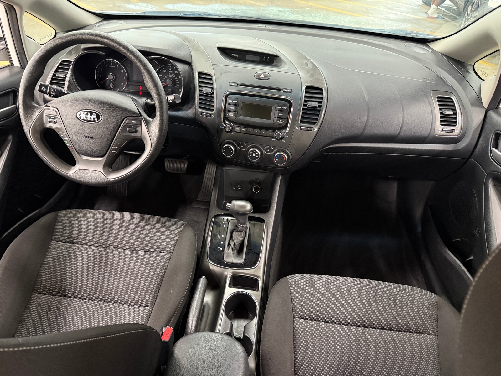 Thumbnail: 2017 Kia Forte - 3