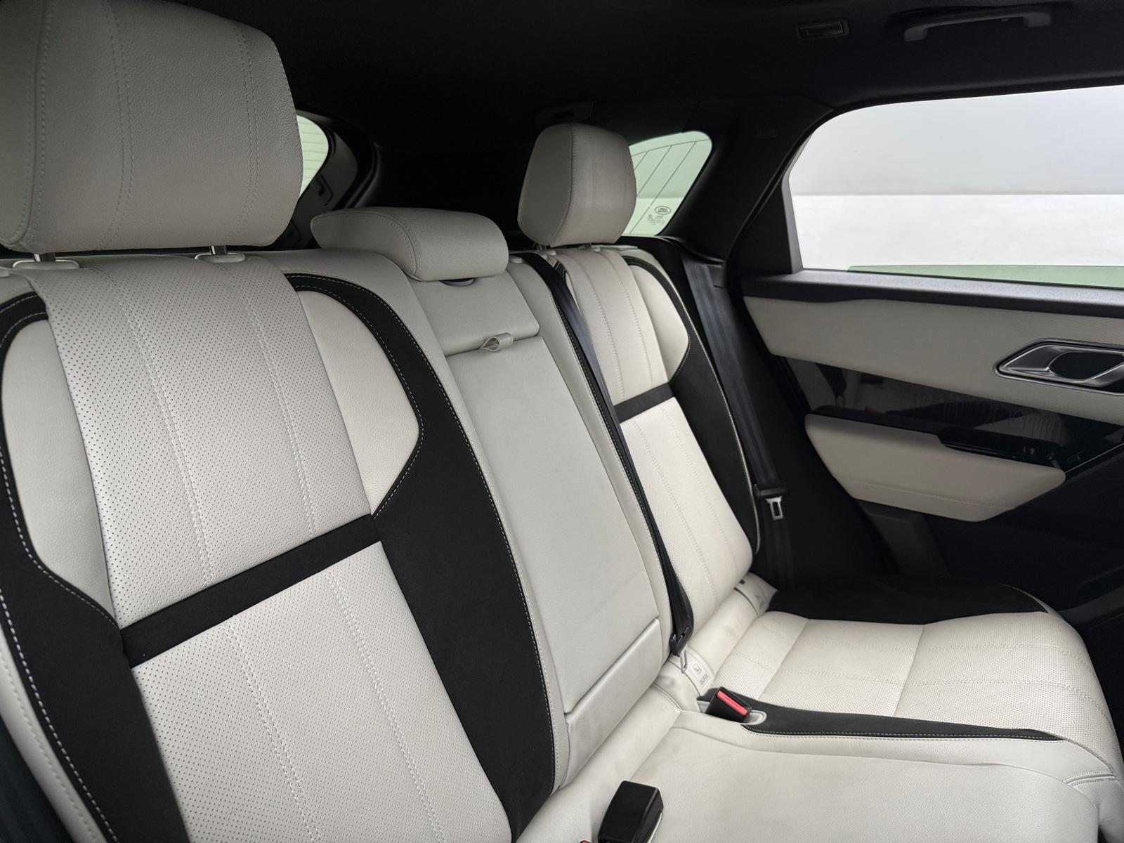 Thumbnail: 2020 Land Rover Range Rover Velar - 5