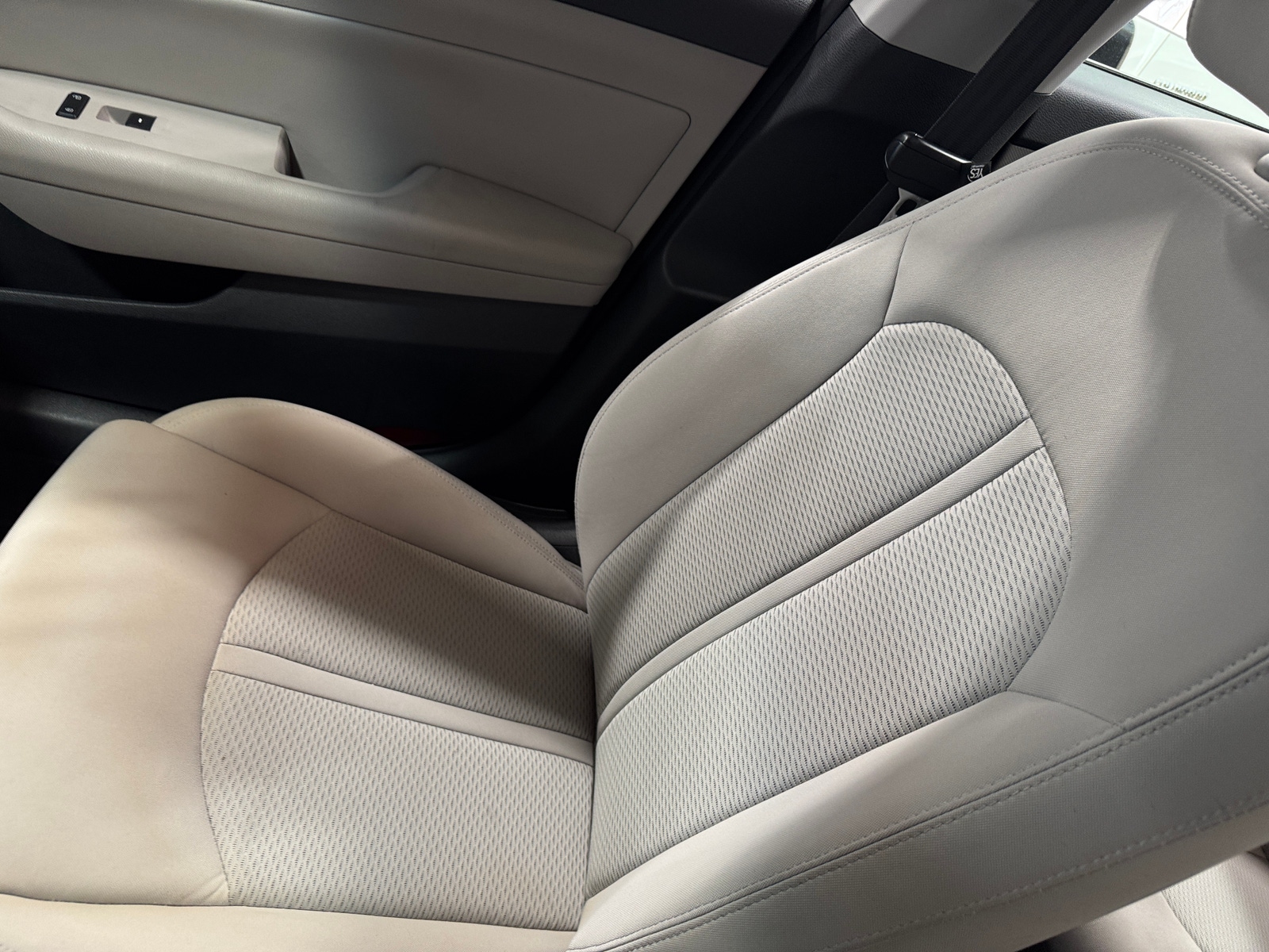 Thumbnail: 2015 Hyundai Sonata - 2