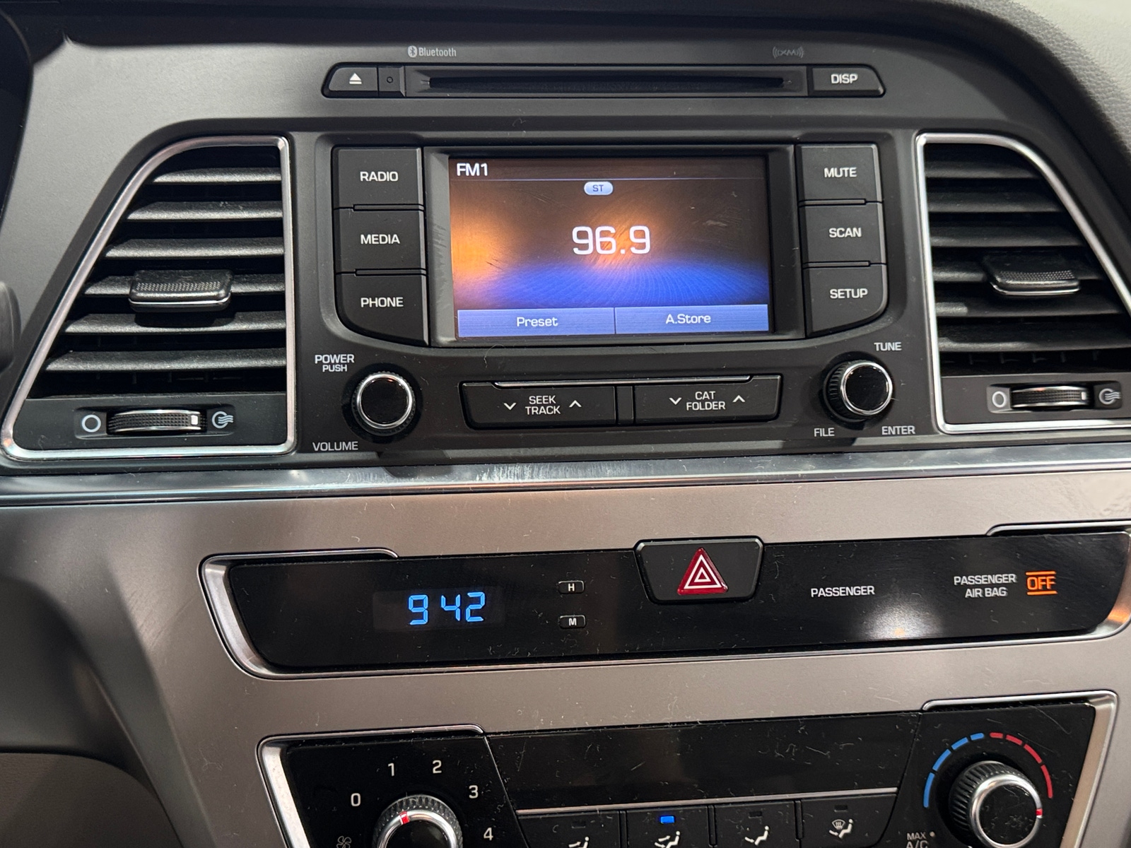 Thumbnail: 2015 Hyundai Sonata - 4