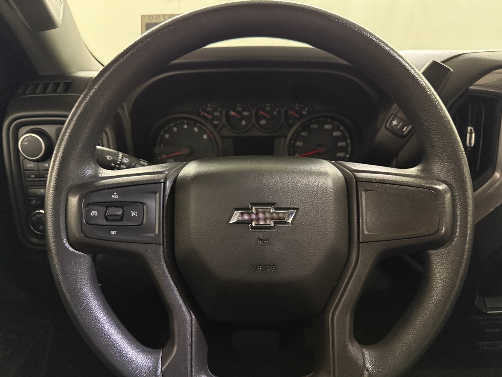 Thumbnail: 2021 Chevrolet Silverado 1500 - 5