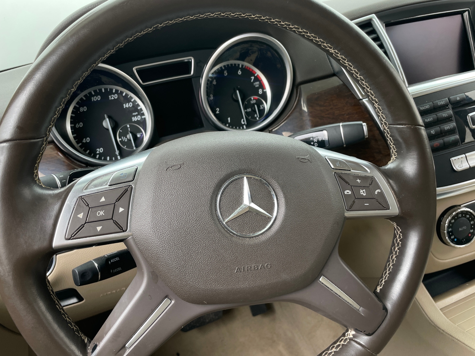 Thumbnail: 2012 Mercedes-Benz M-Class - 4