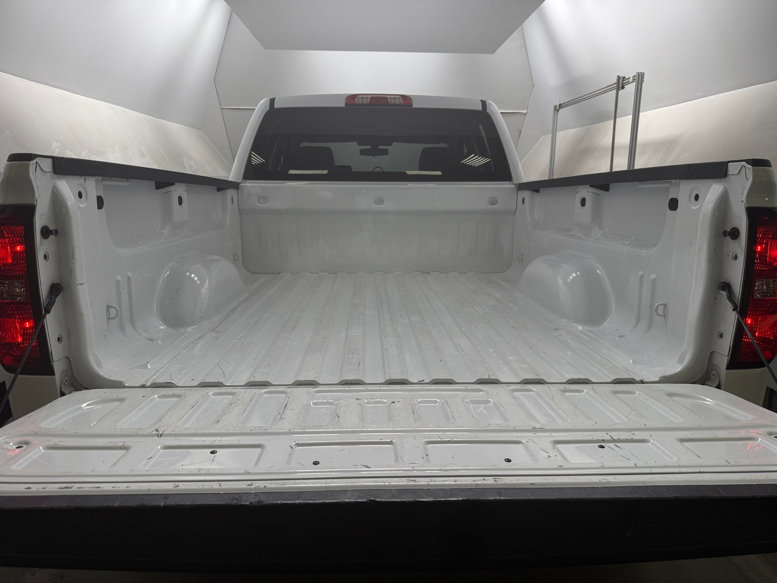 Thumbnail: 2017 Chevrolet Silverado 1500 - 7