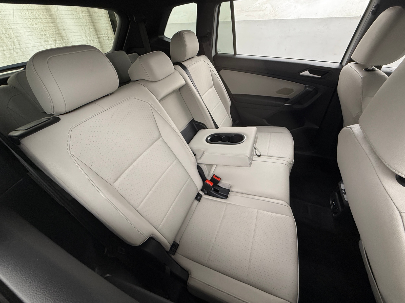 Thumbnail: 2020 Volkswagen Tiguan - 5