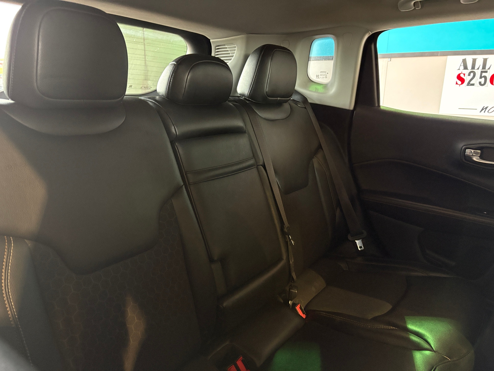 Thumbnail: 2018 Jeep Compass - 6