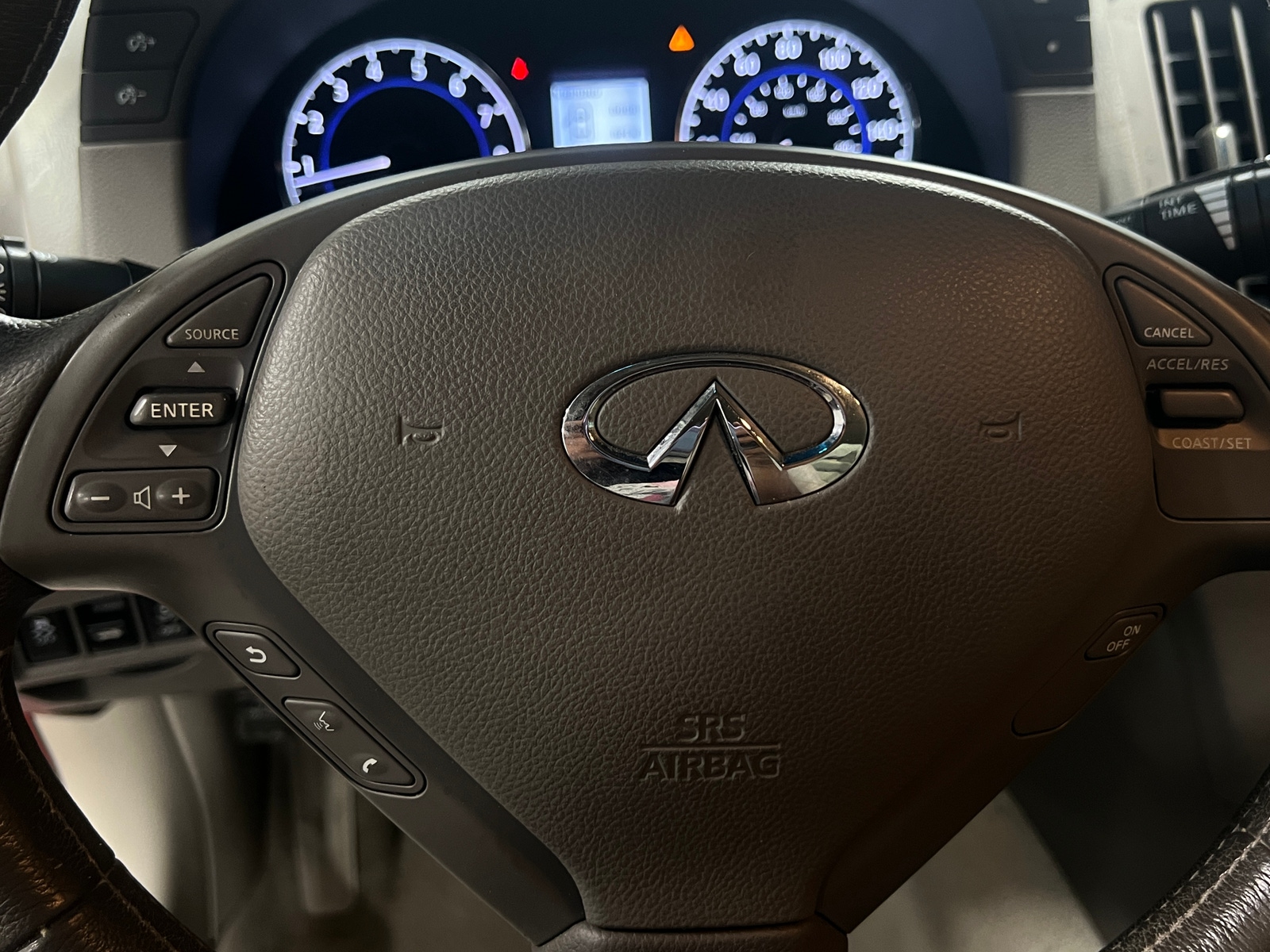 Thumbnail: 2011 INFINITI G37 - 3