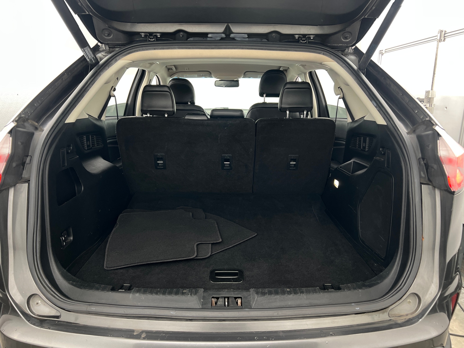 Thumbnail: 2019 Ford Edge - 6