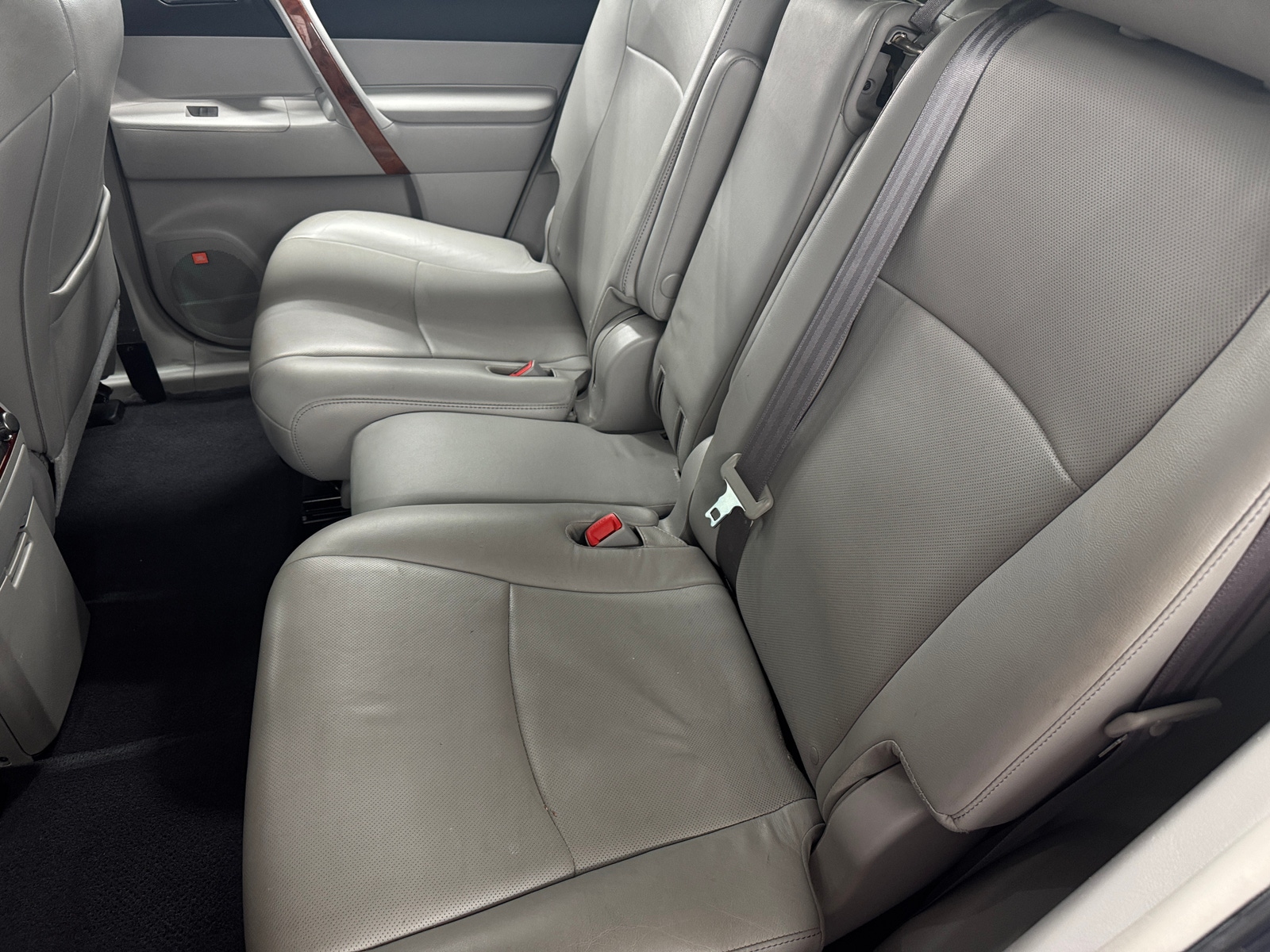 Thumbnail: 2013 Toyota Highlander - 5