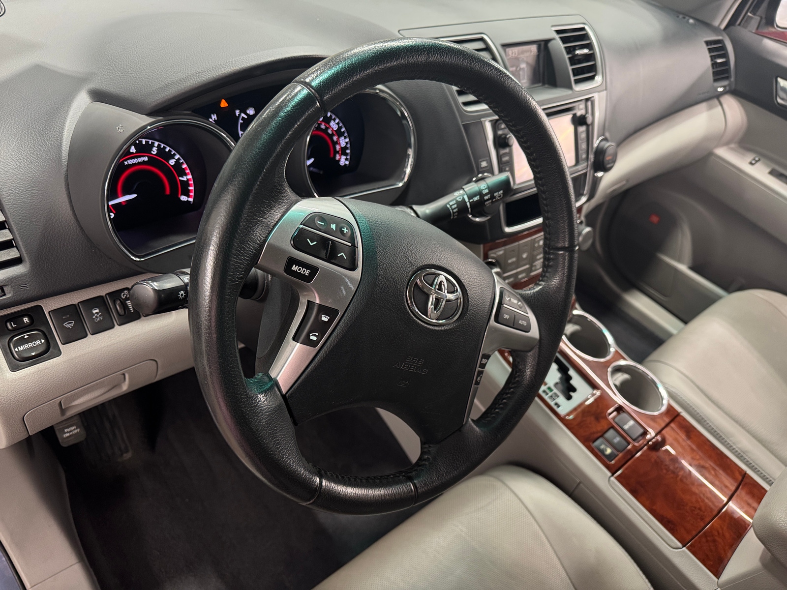 Thumbnail: 2013 Toyota Highlander - 2