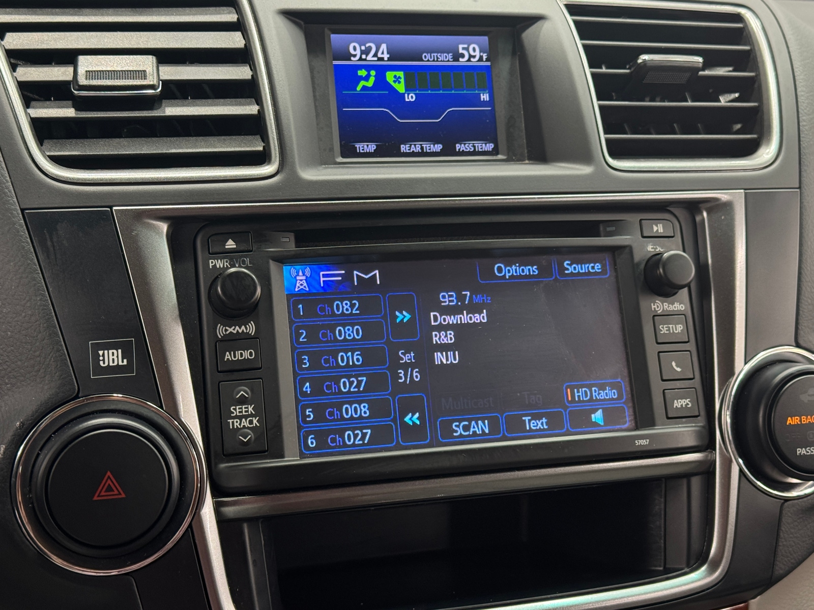 Thumbnail: 2013 Toyota Highlander - 3