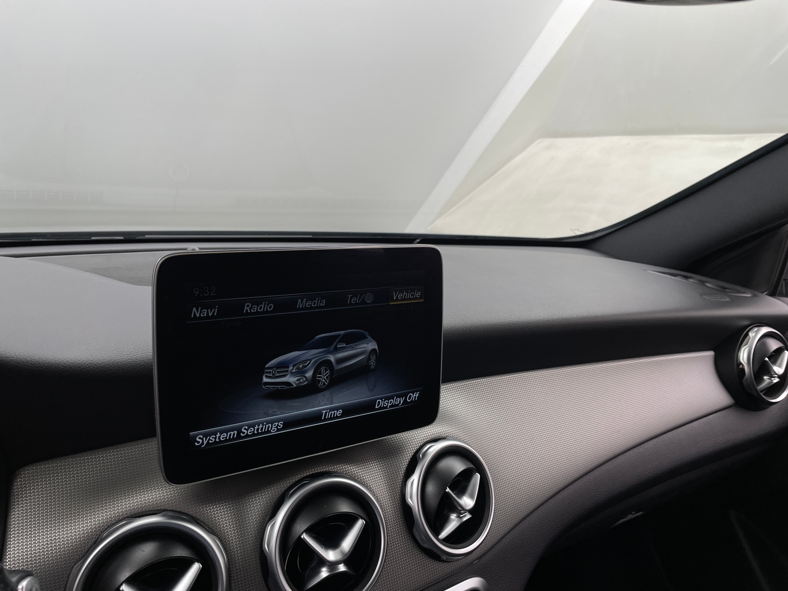 Thumbnail: 2019 Mercedes-Benz GLA - 3