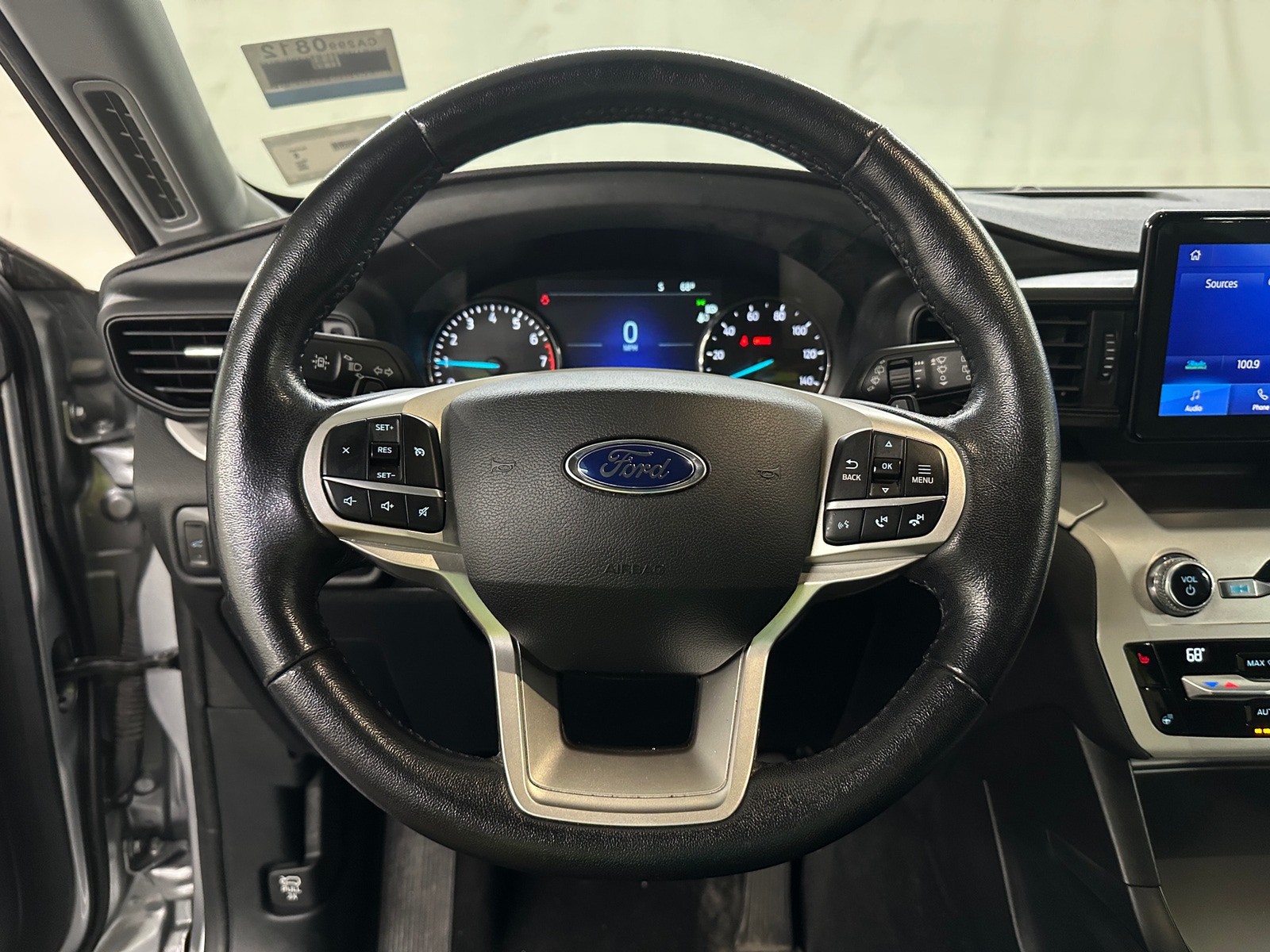 Thumbnail: 2020 Ford Explorer - 5