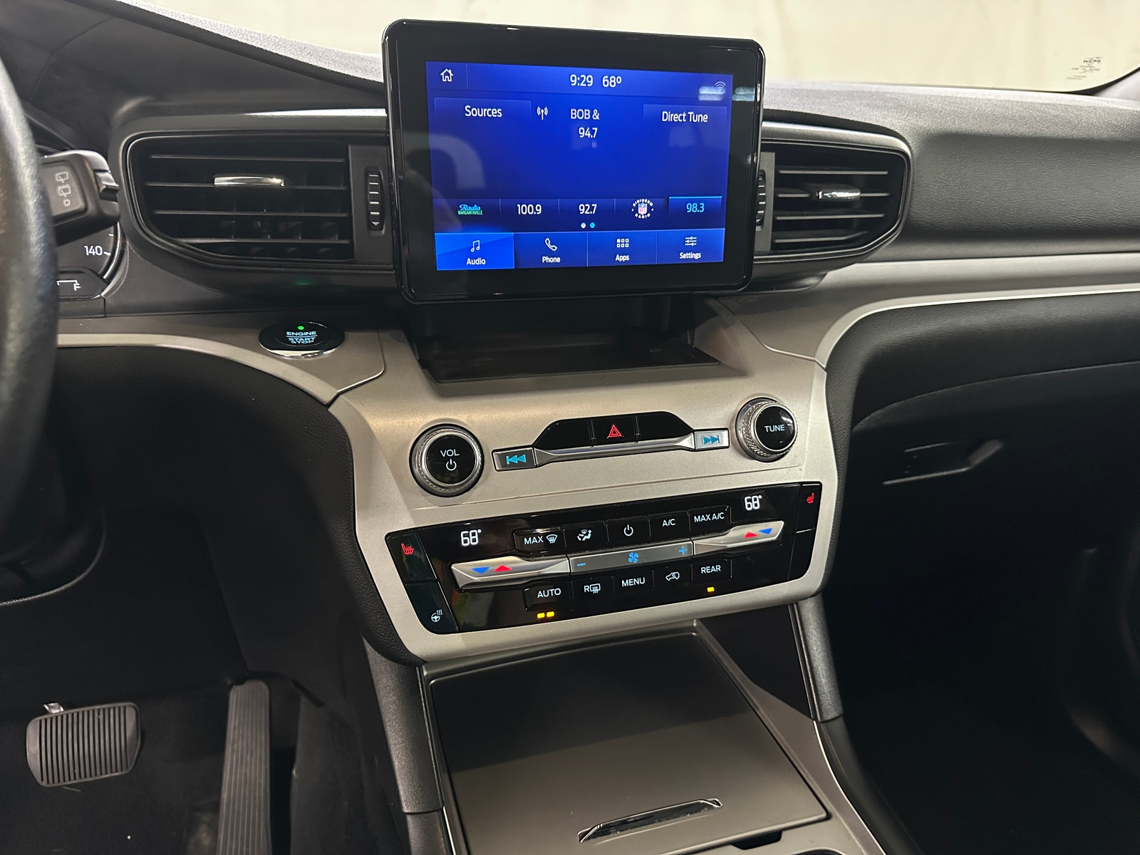 Thumbnail: 2020 Ford Explorer - 4