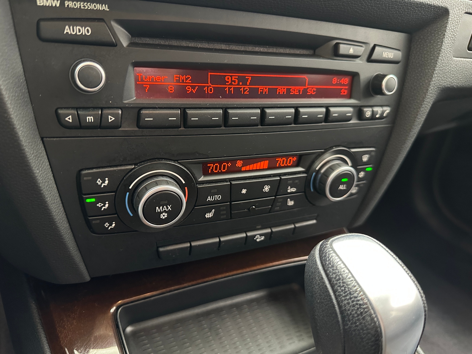 Thumbnail: 2011 BMW 3 Series - 3