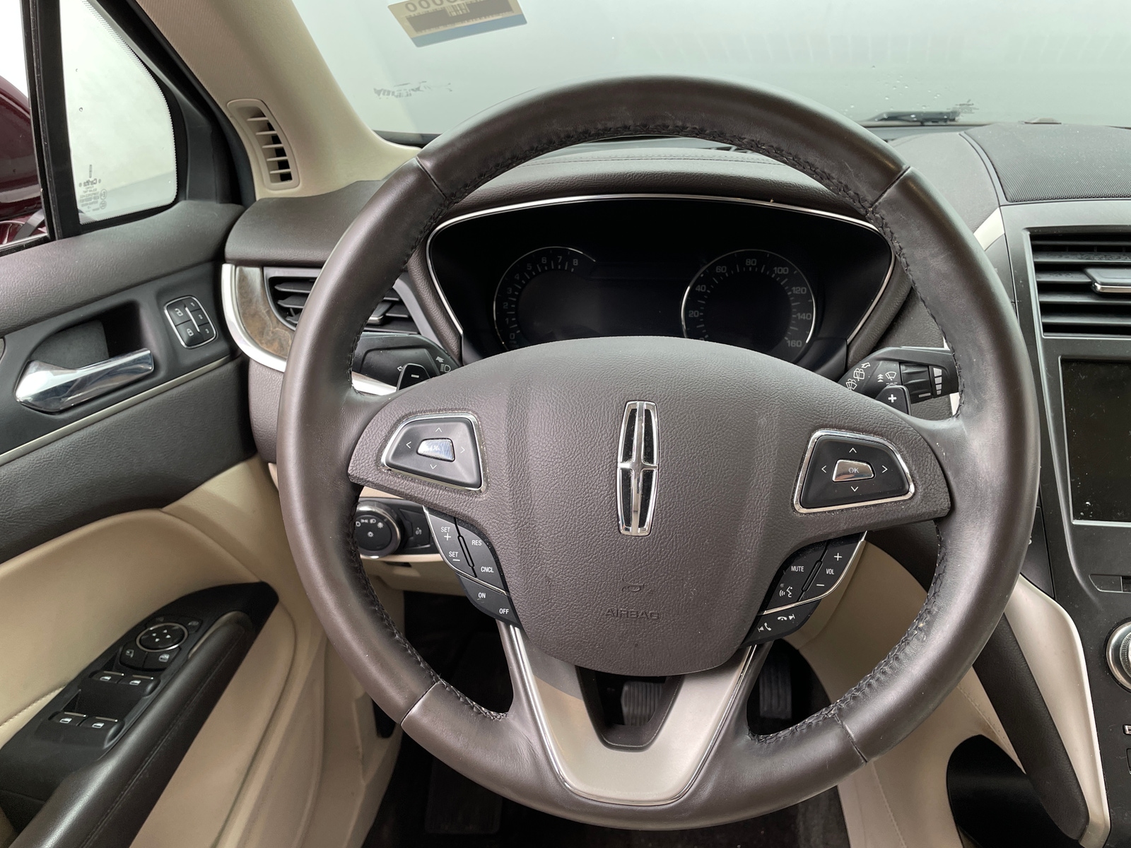 Thumbnail: 2018 Lincoln MKC - 4