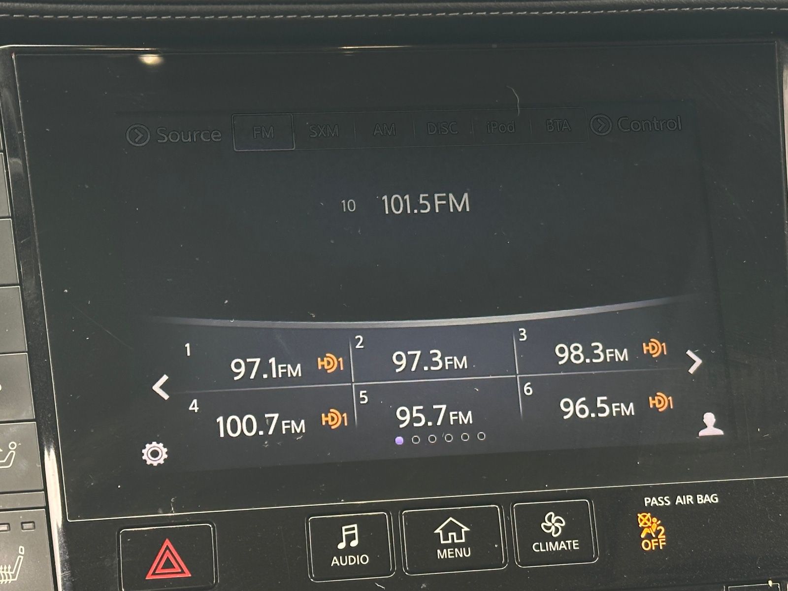 Thumbnail: 2019 INFINITI QX50 - 3