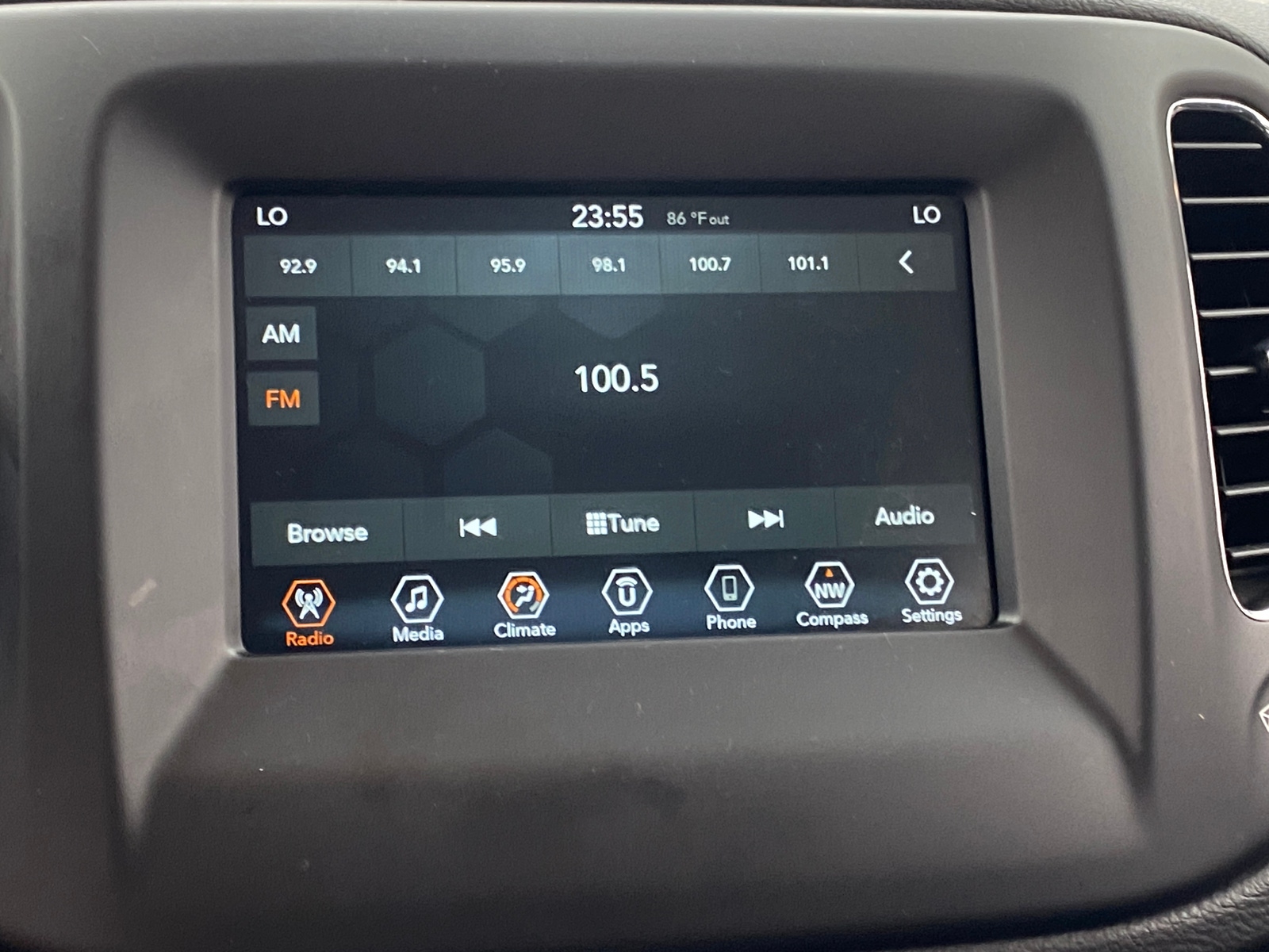 Thumbnail: 2021 Jeep Compass - 4