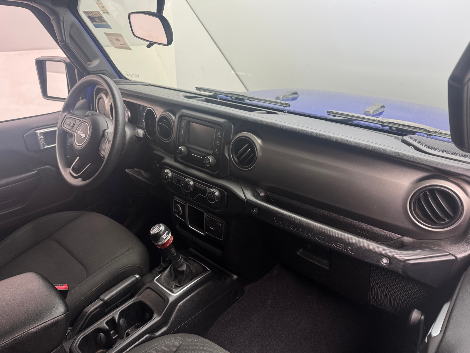 Thumbnail: 2019 Jeep Wrangler - 3