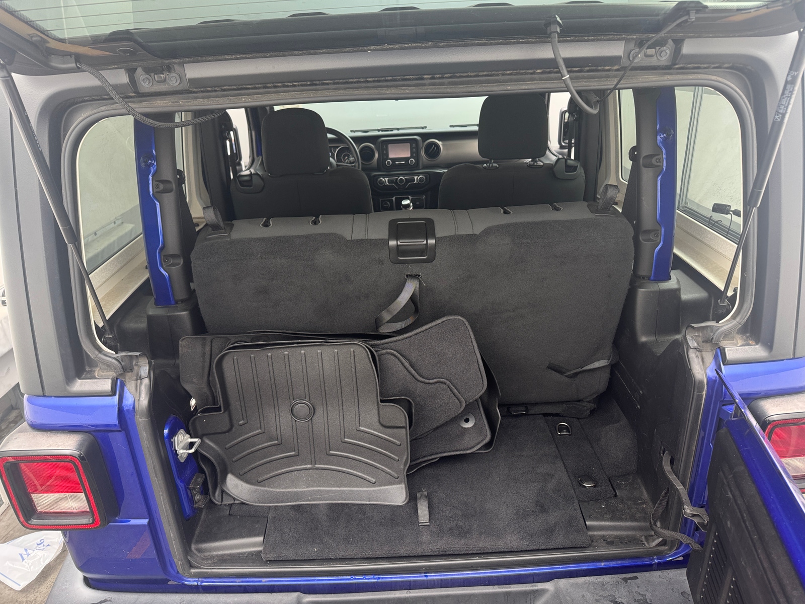 Thumbnail: 2019 Jeep Wrangler - 7