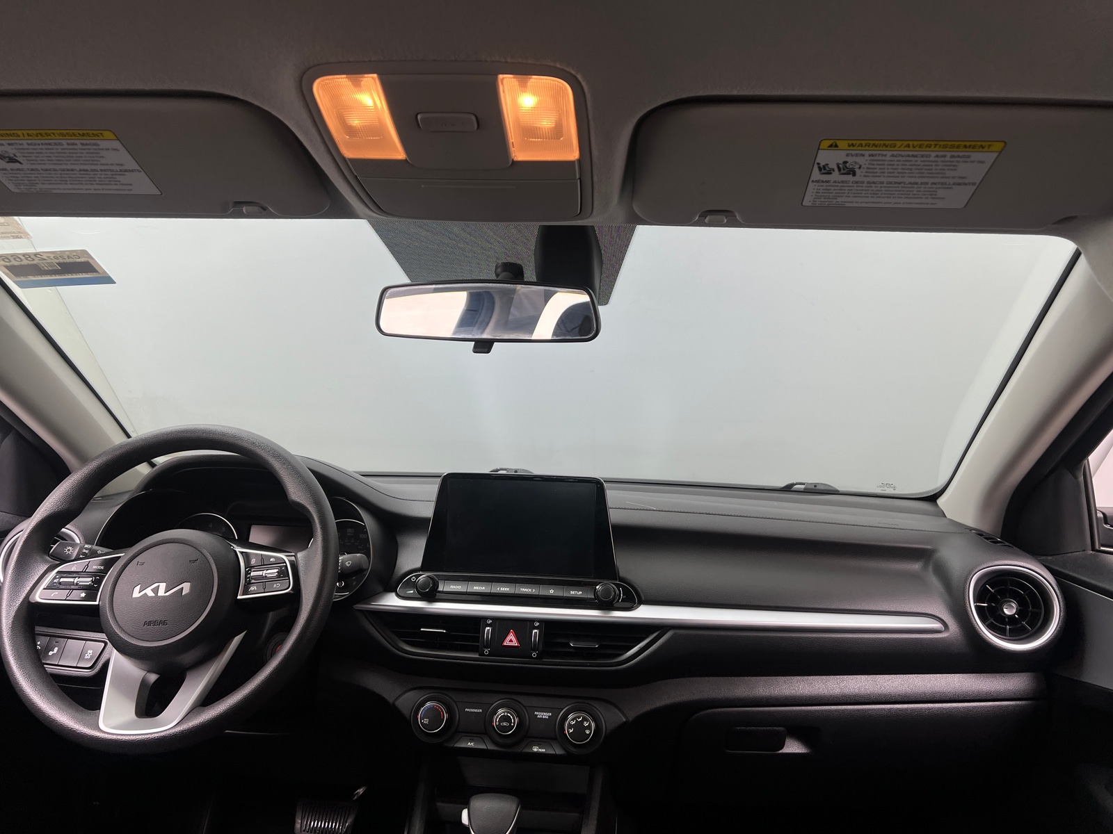 Thumbnail: 2023 Kia Forte - 3