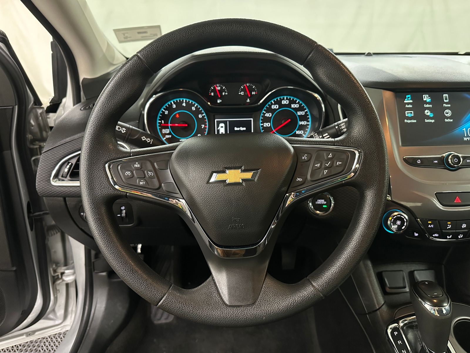 Thumbnail: 2018 Chevrolet Cruze - 5