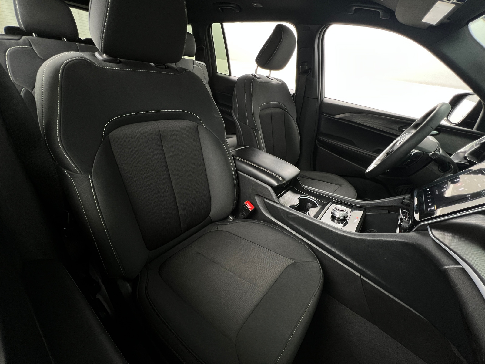 Thumbnail: 2024 Jeep Grand Cherokee L - 2