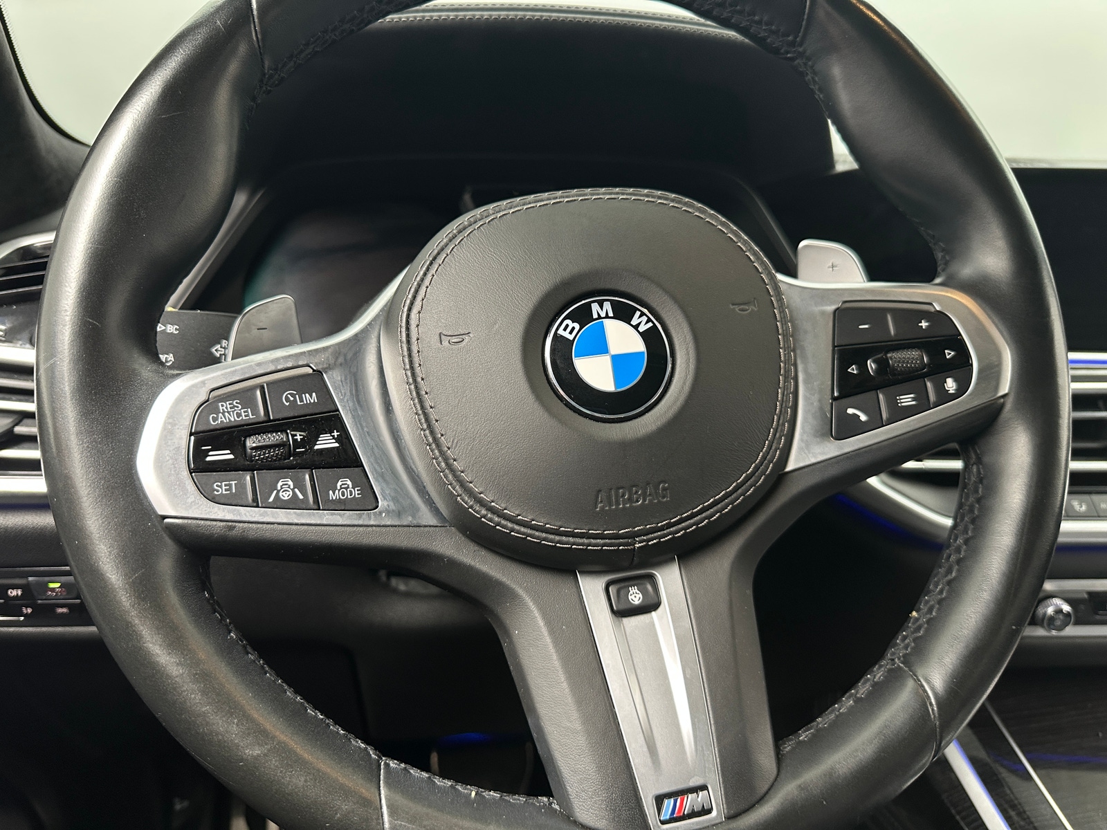 Thumbnail: 2019 BMW X7 - 4