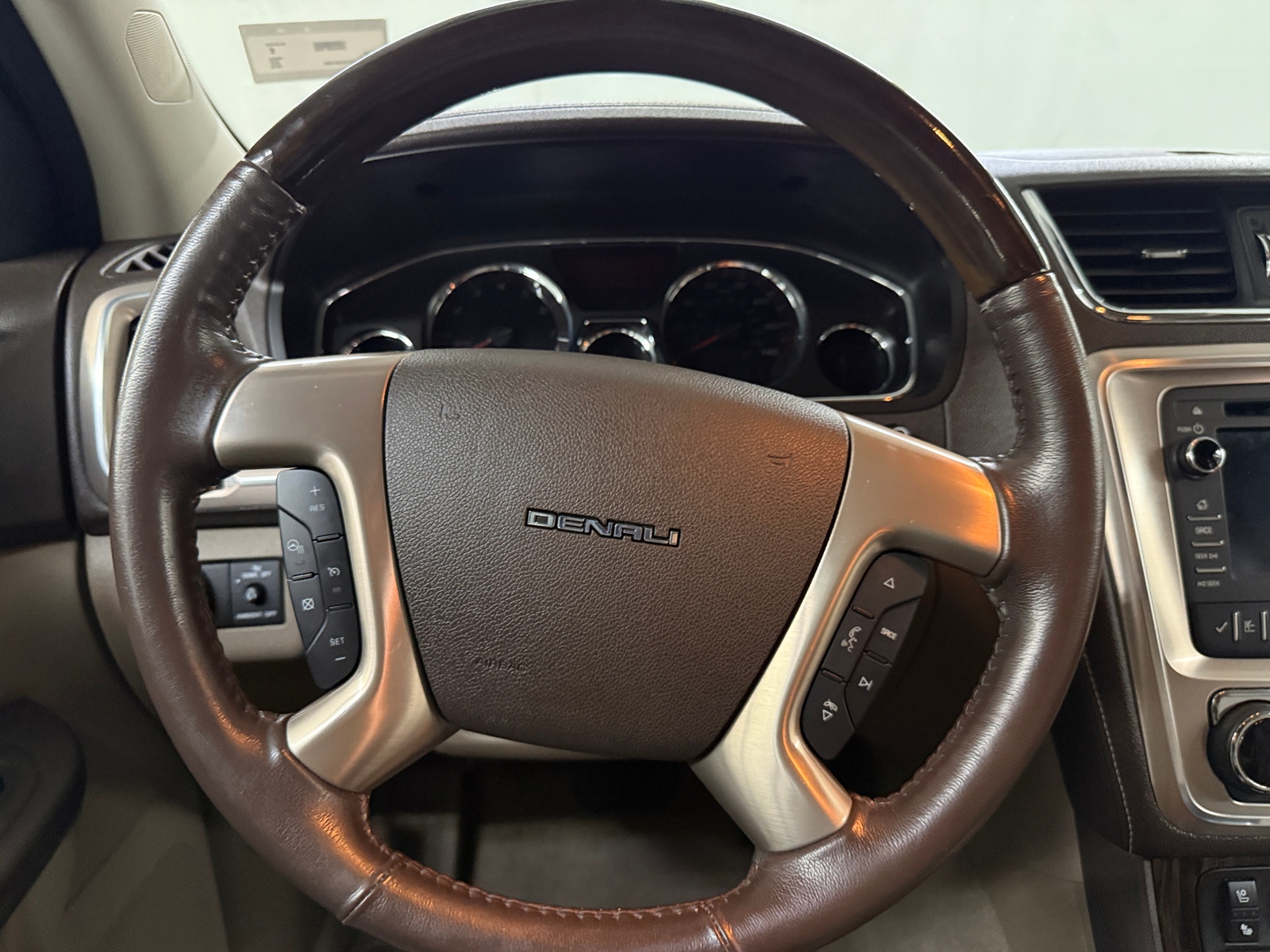Thumbnail: 2016 GMC Acadia - 4