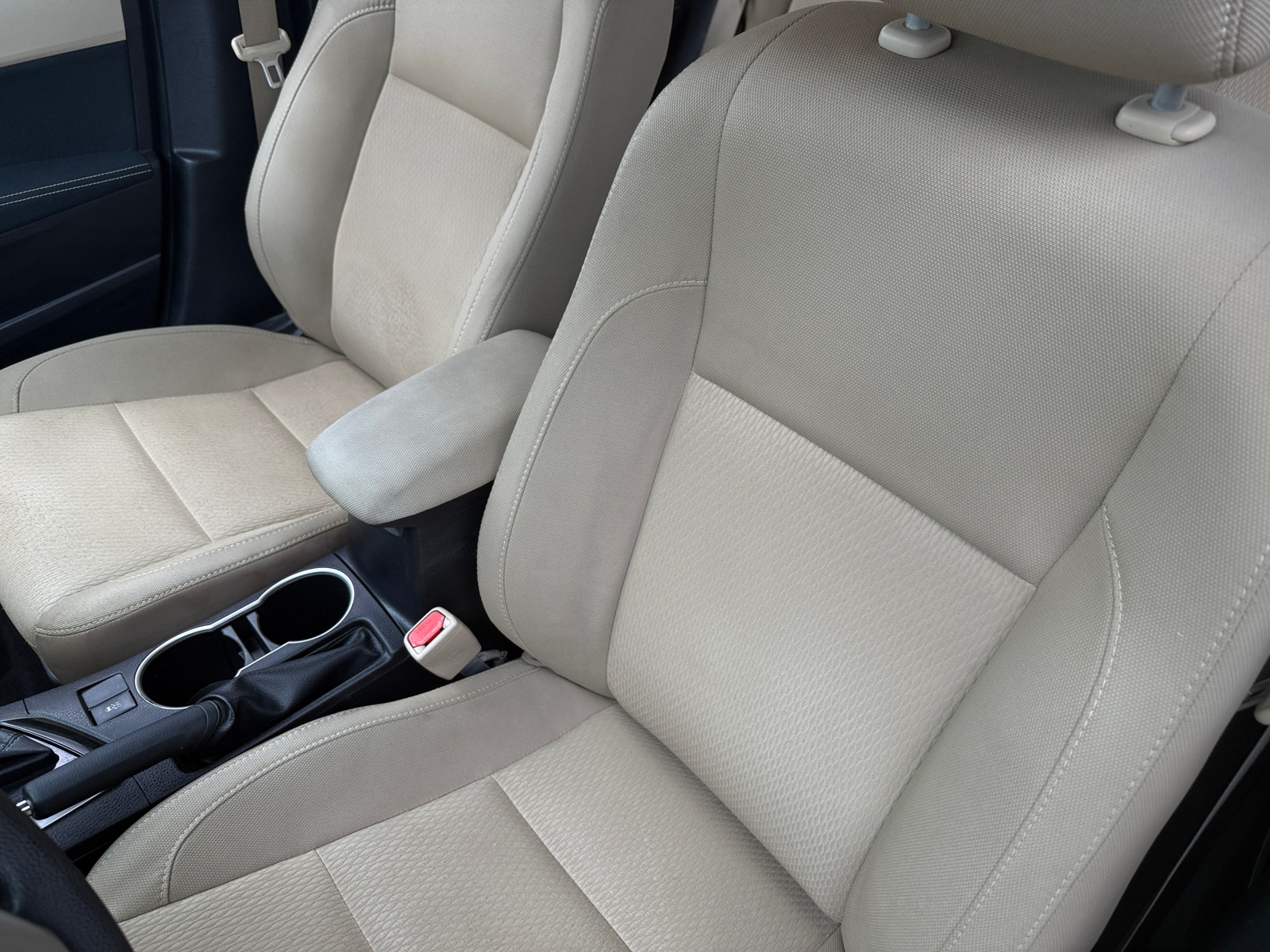 Thumbnail: 2016 Toyota Corolla - 2