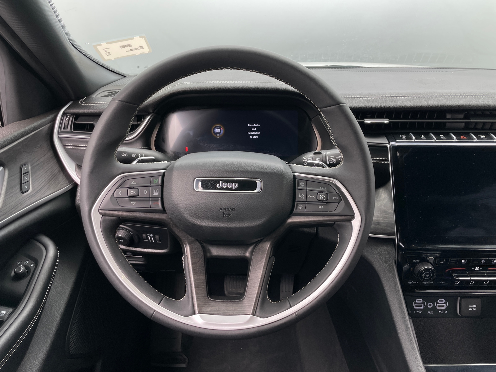 Thumbnail: 2024 Jeep Grand Cherokee L - 4