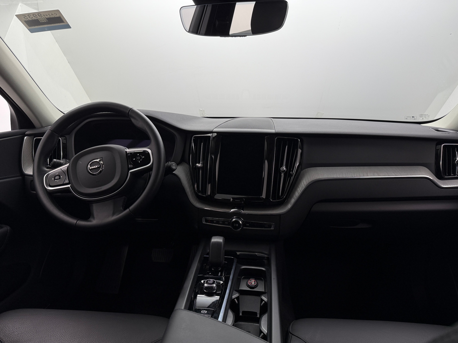 Thumbnail: 2025 Volvo XC60 - 2
