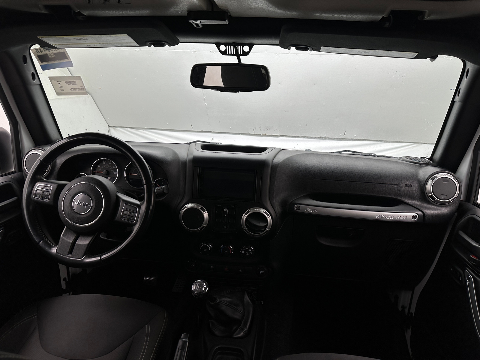 Thumbnail: 2017 Jeep Wrangler - 3
