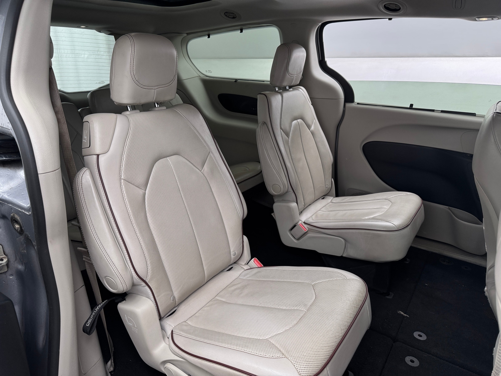 Thumbnail: 2020 Chrysler Pacifica - 5