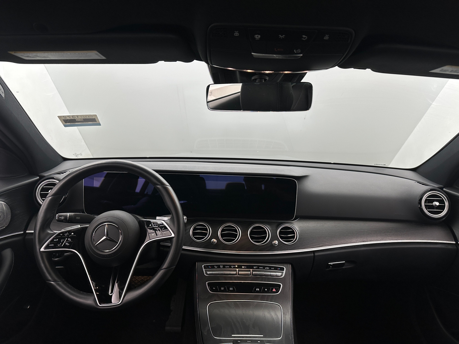 Thumbnail: 2022 Mercedes-Benz E-Class - 2