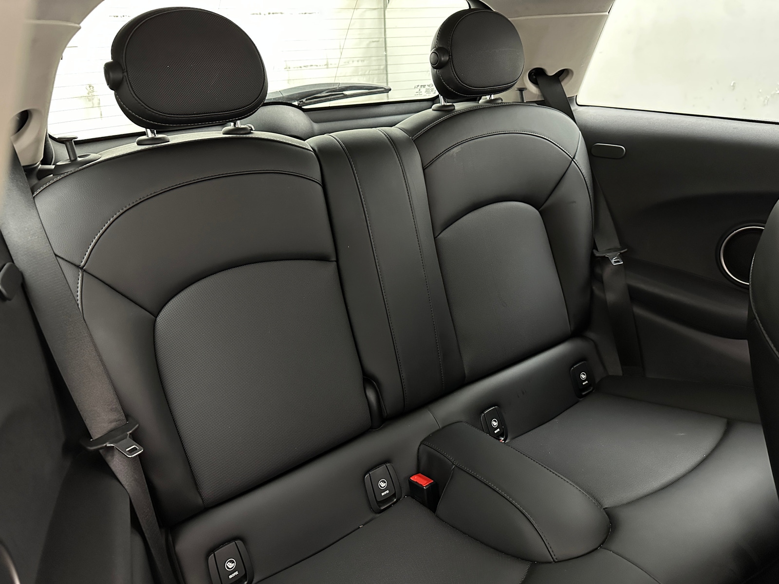 Thumbnail: 2015 MINI Cooper Hardtop - 5