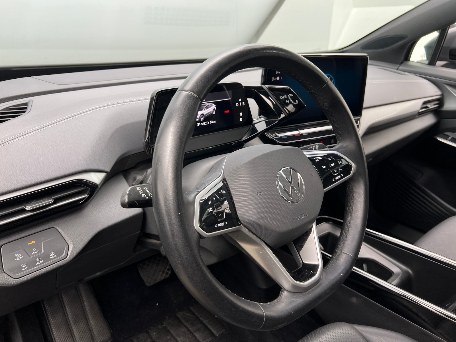 Thumbnail: 2023 Volkswagen ID.4 - 4