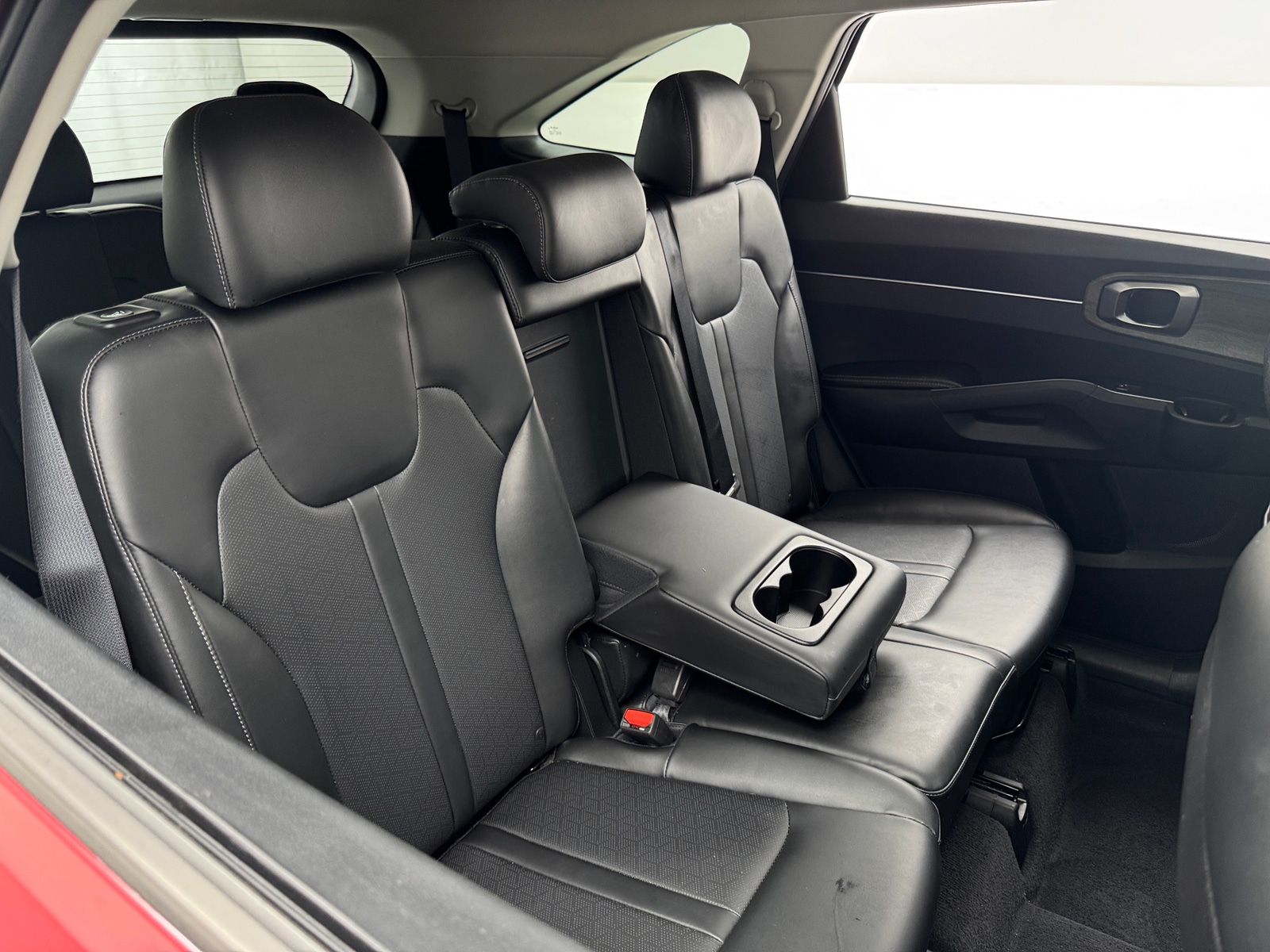 Thumbnail: 2023 Kia Sorento - 5