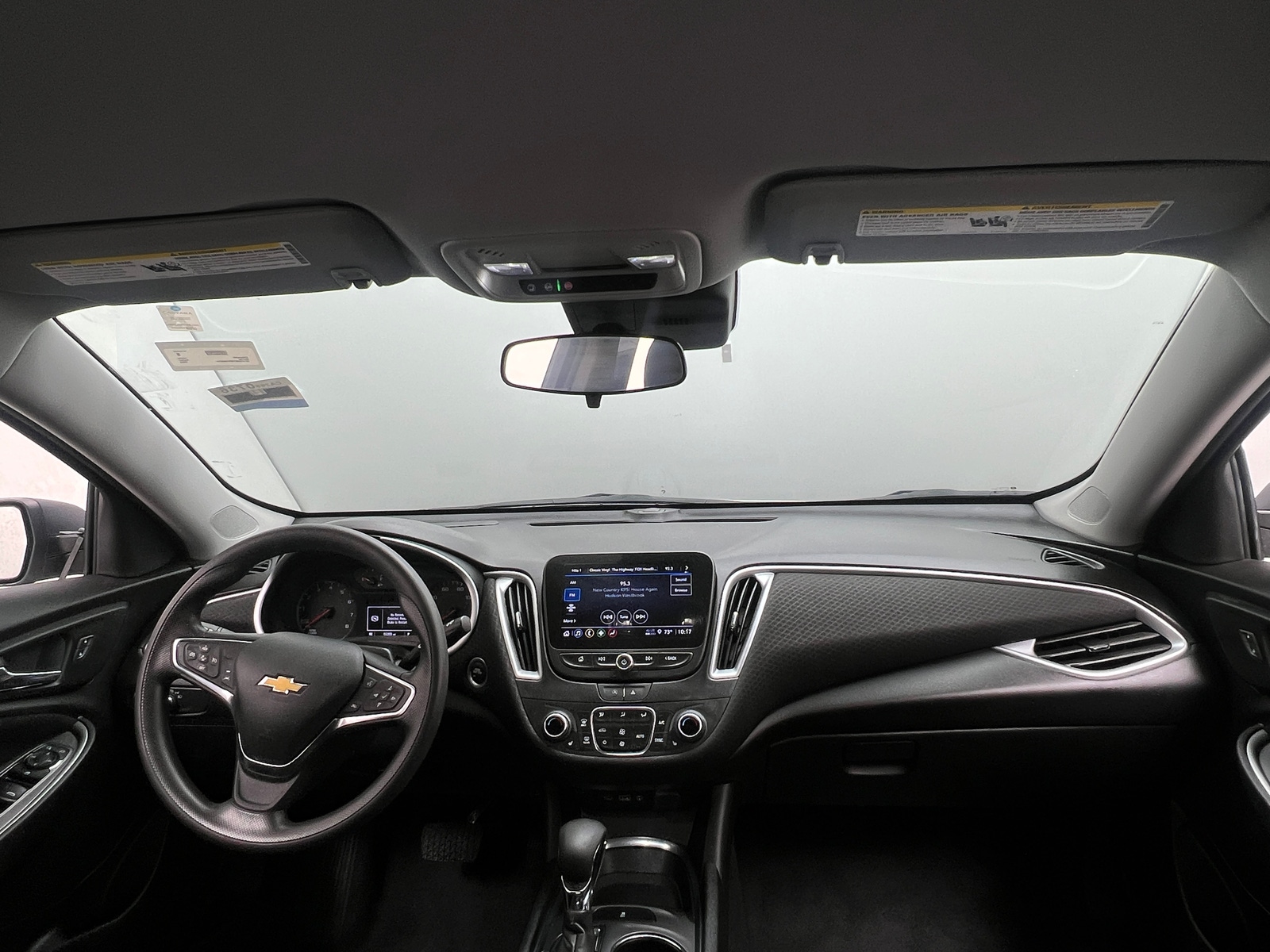 Thumbnail: 2023 Chevrolet Malibu - 3