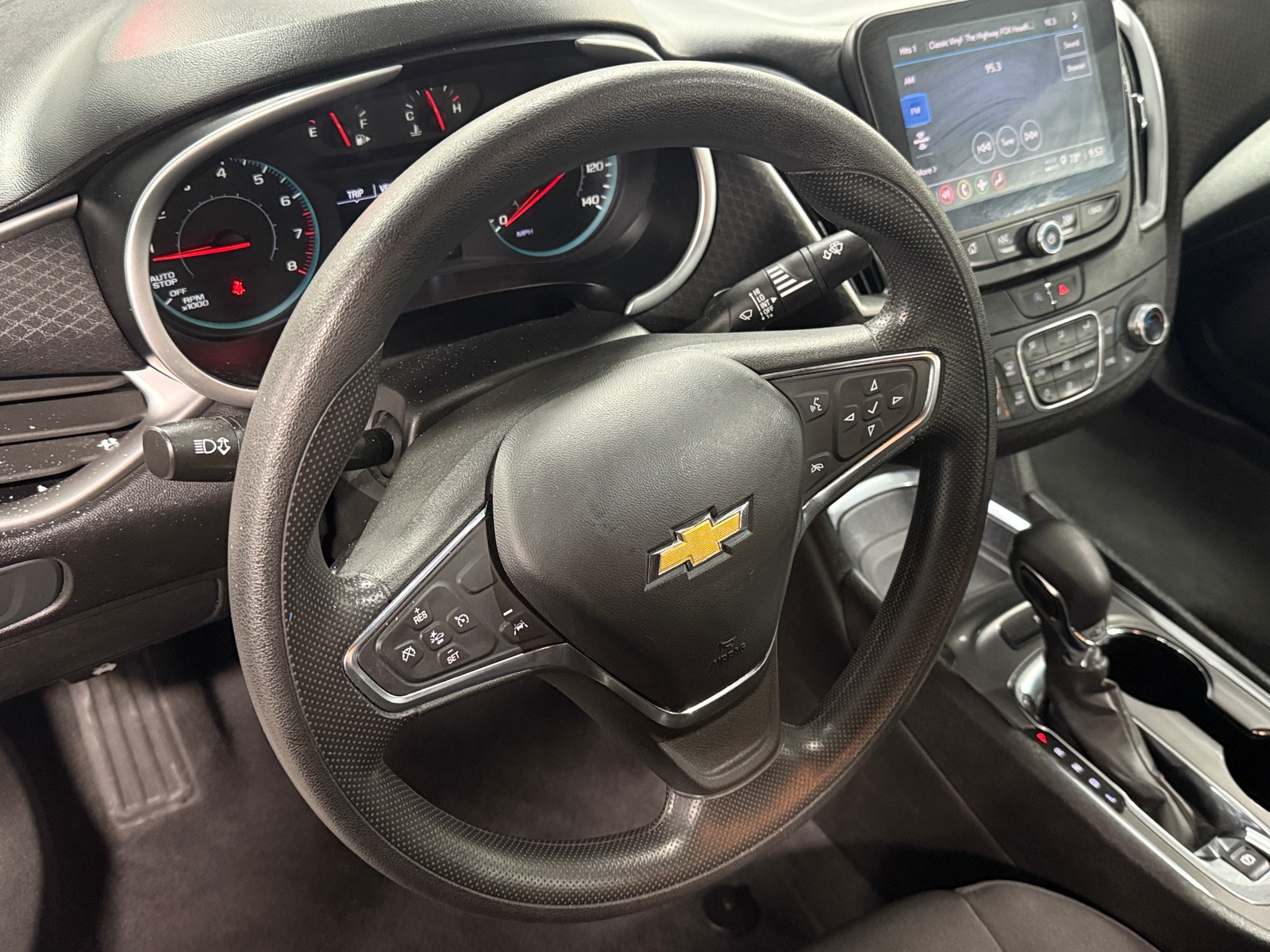Thumbnail: 2023 Chevrolet Malibu - 5
