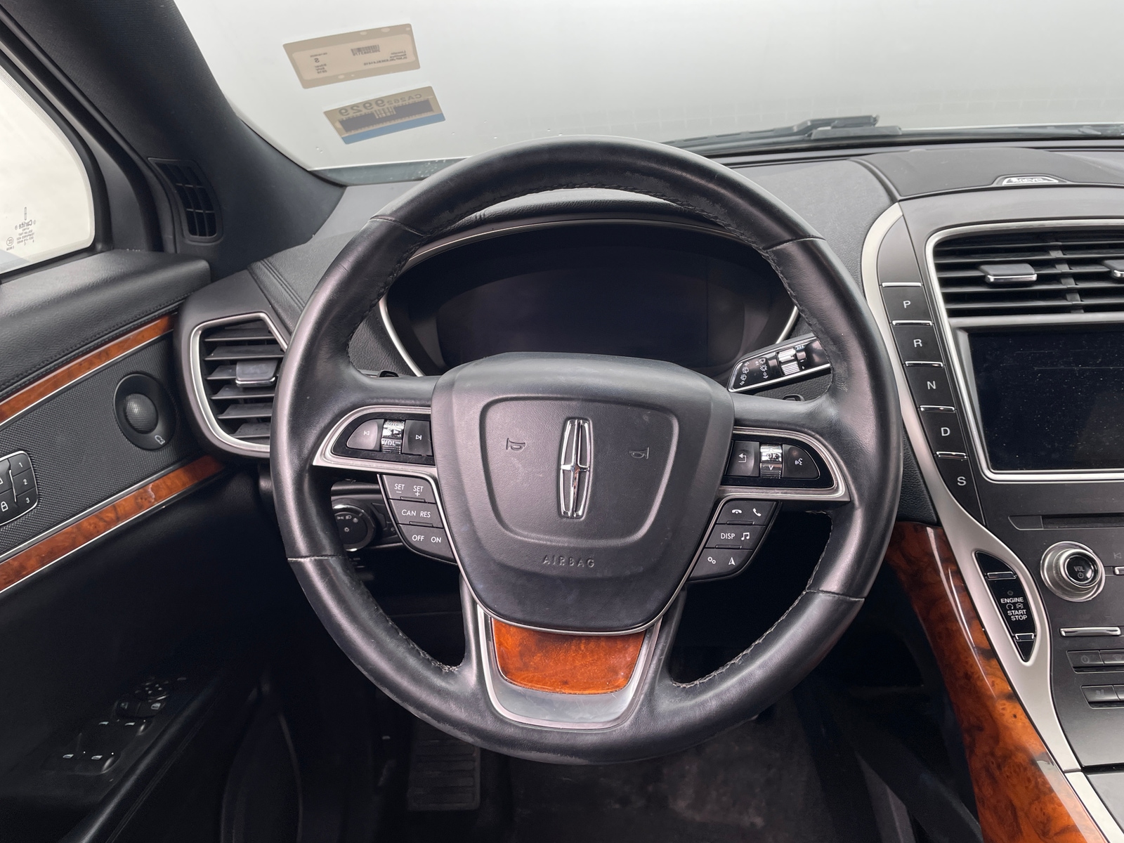 Thumbnail: 2019 Lincoln Nautilus - 4