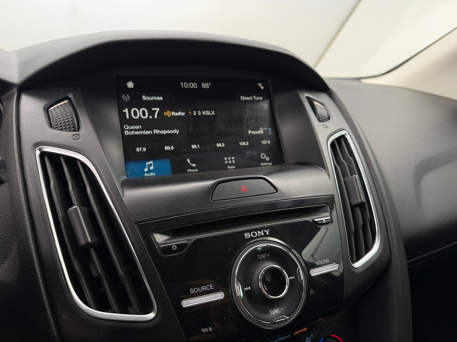 Thumbnail: 2017 Ford Focus - 4