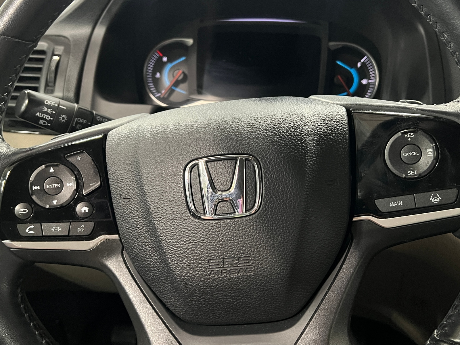 Thumbnail: 2019 Honda Pilot - 4