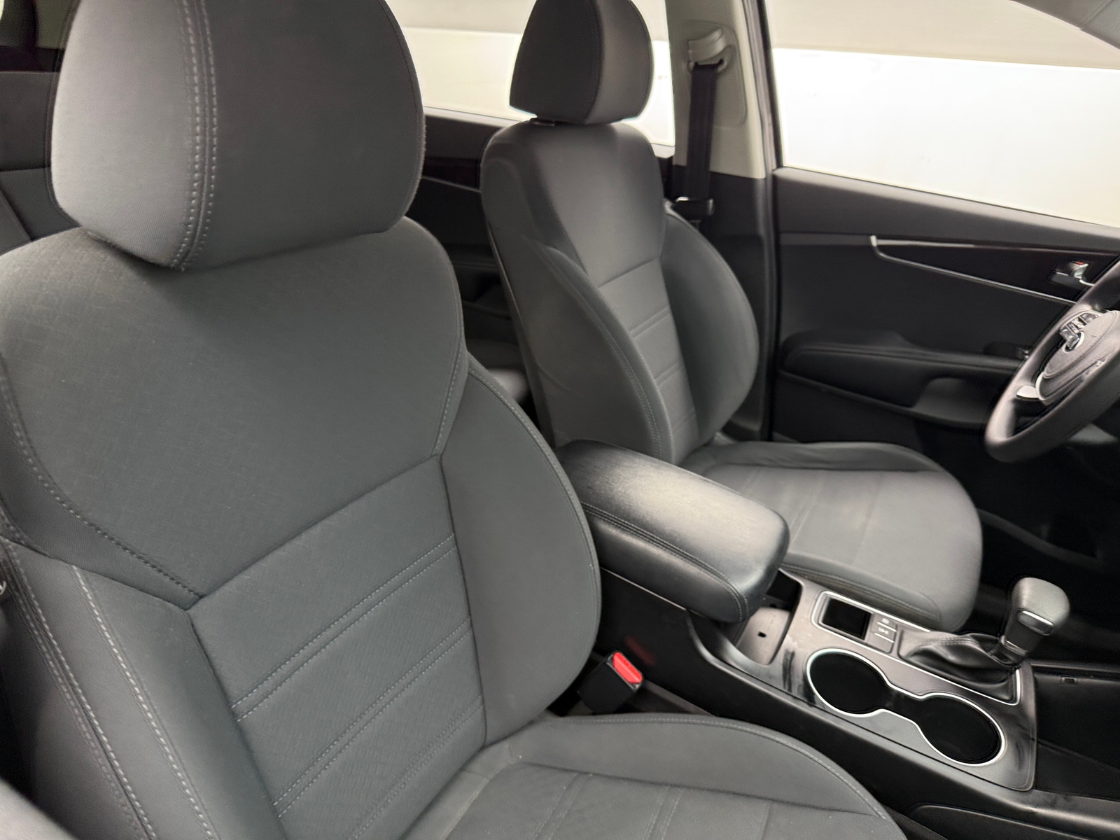 Thumbnail: 2019 Kia Sorento - 2
