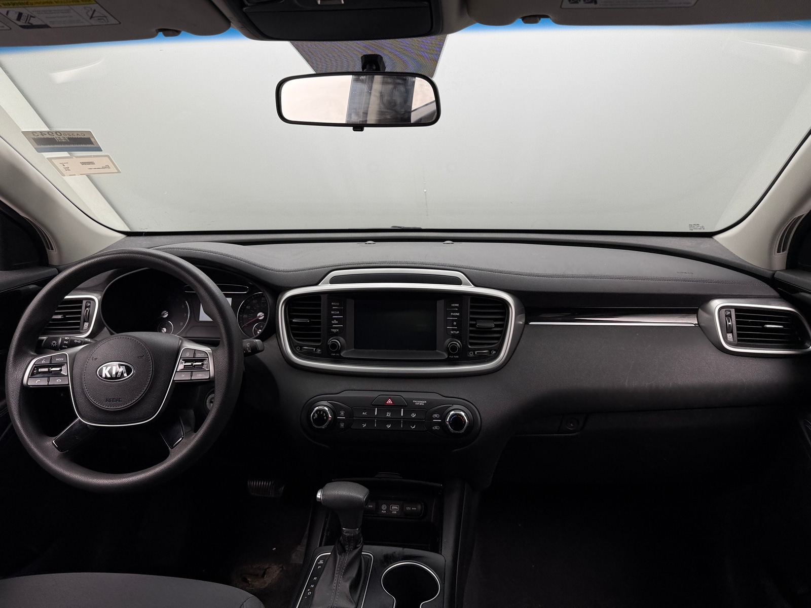 Thumbnail: 2019 Kia Sorento - 3