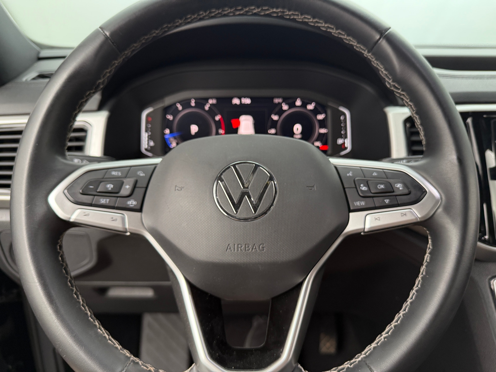 Thumbnail: 2022 Volkswagen Atlas - 4