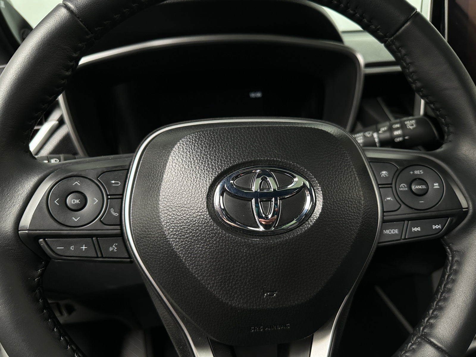 Thumbnail: 2025 Toyota Corolla Cross - 4